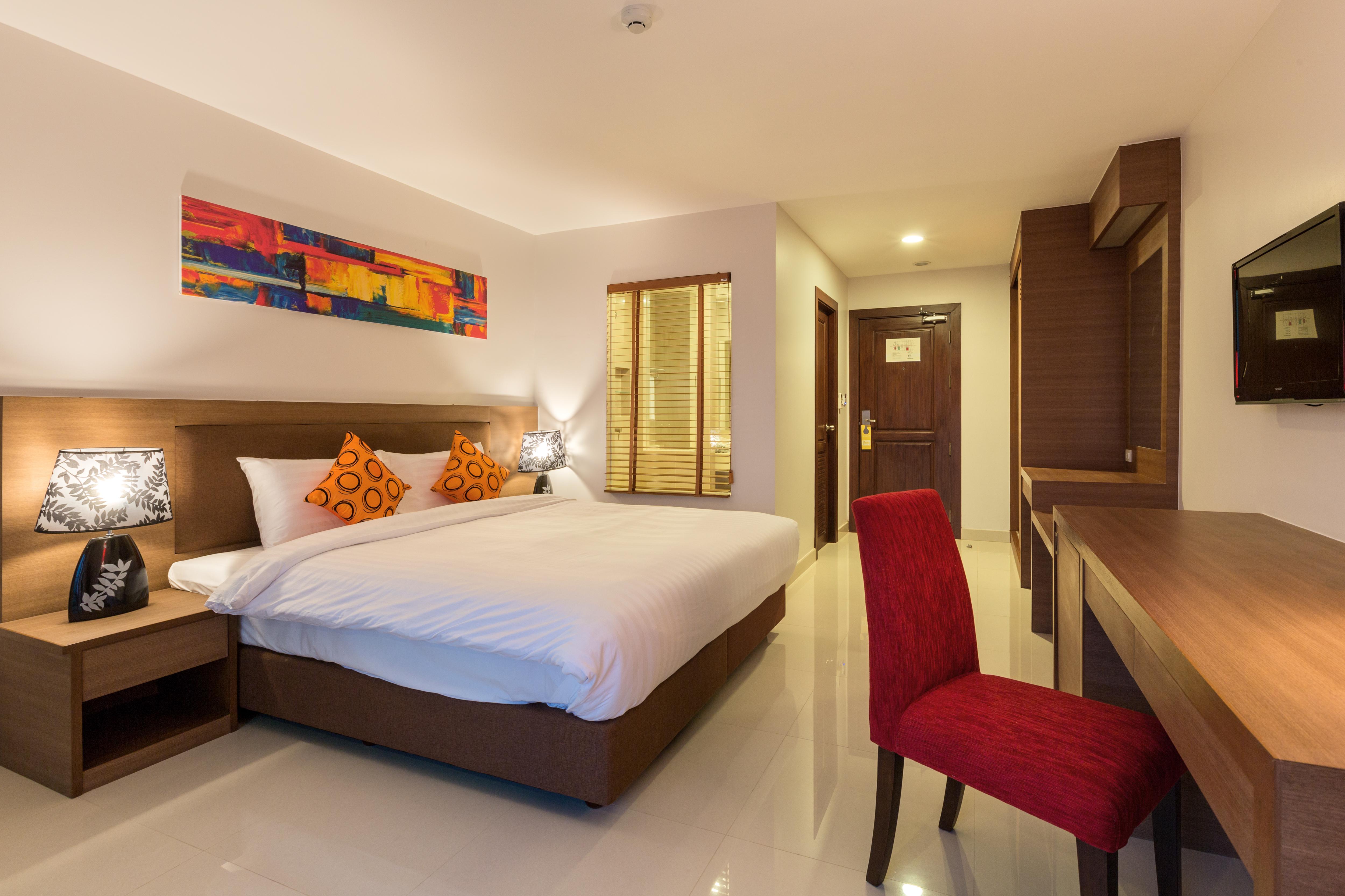 Riche Hua Hin Hotel - Sha Plus Екстер'єр фото