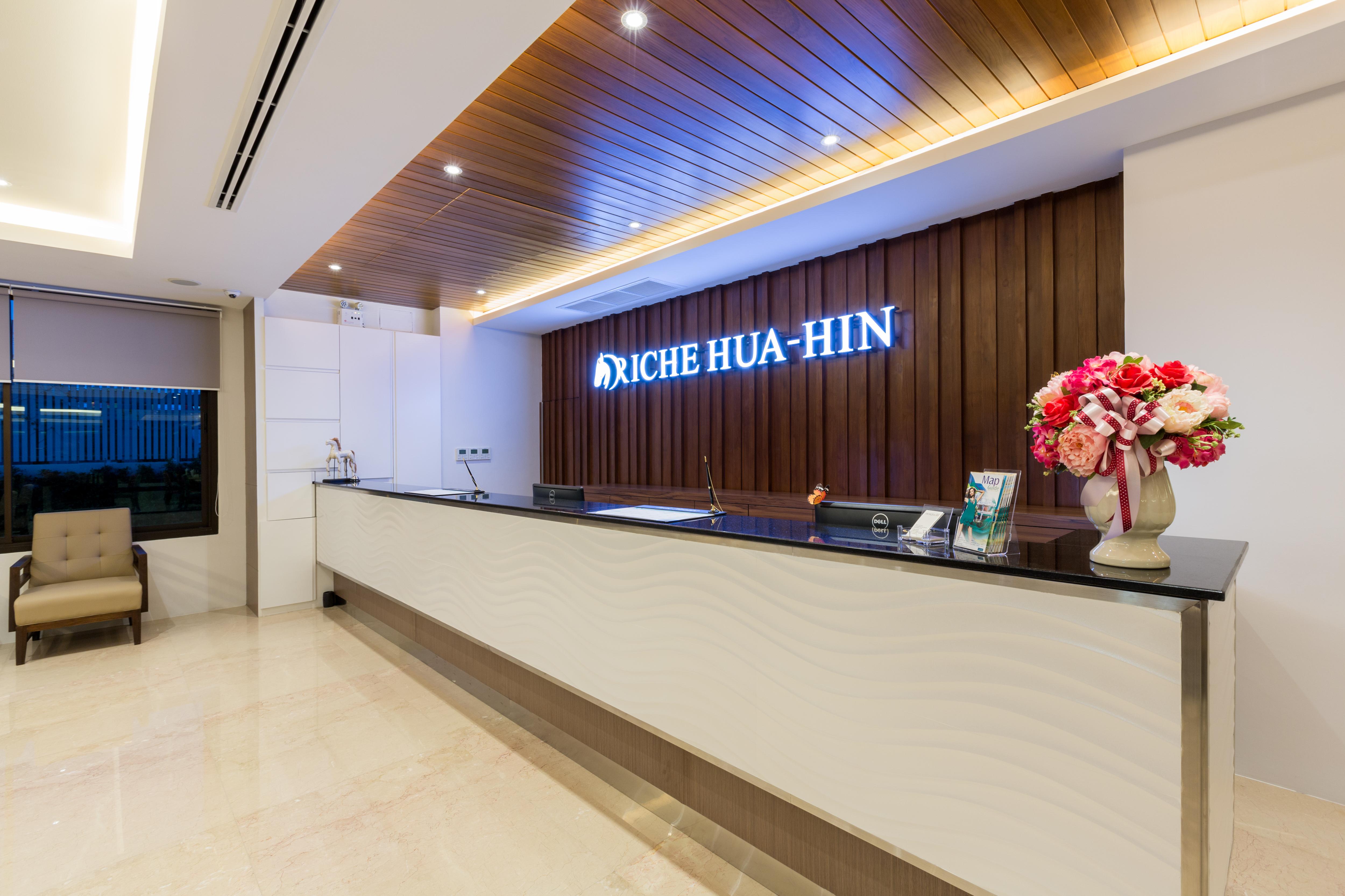 Riche Hua Hin Hotel - Sha Plus Екстер'єр фото