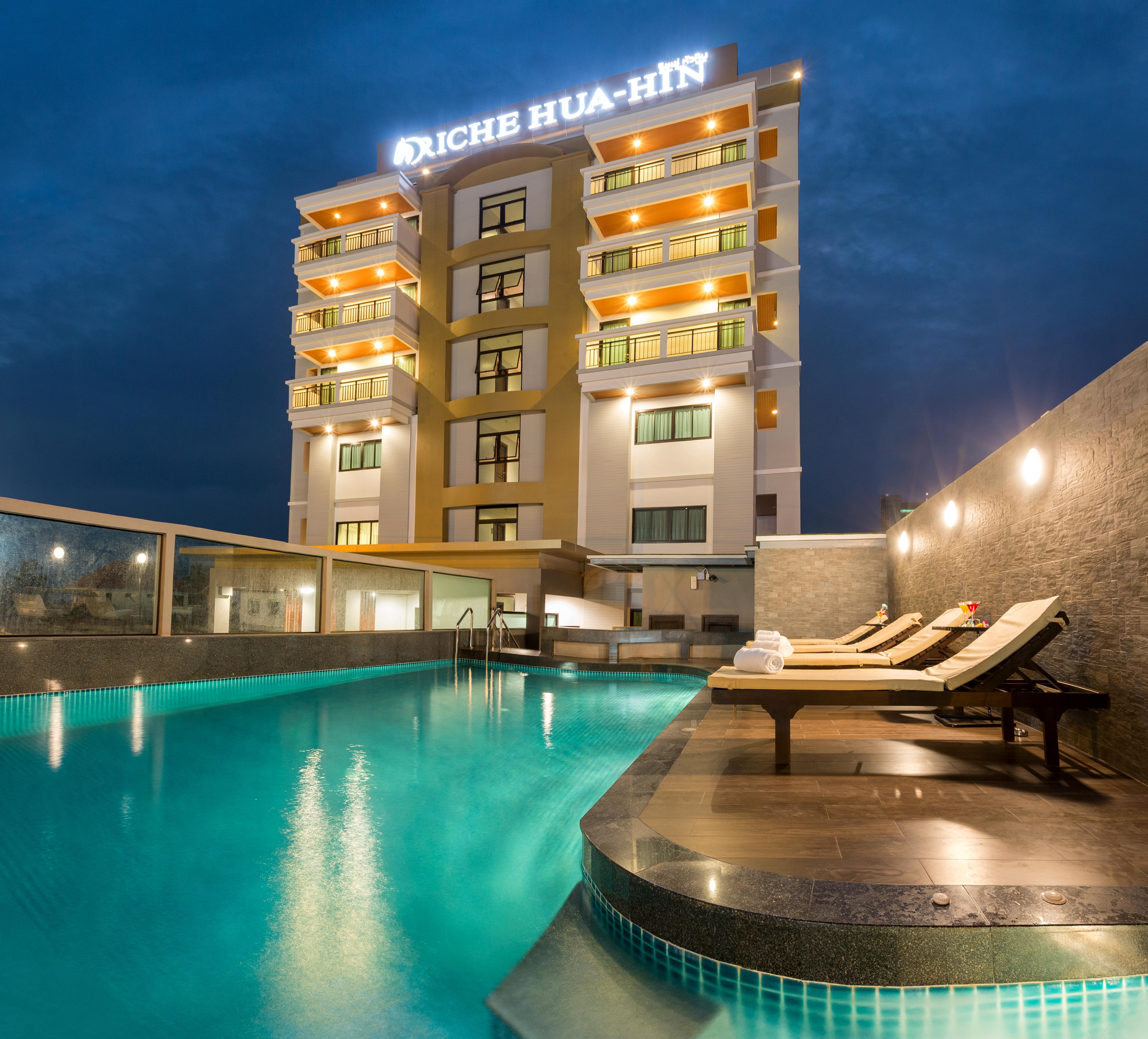 Riche Hua Hin Hotel - Sha Plus Екстер'єр фото