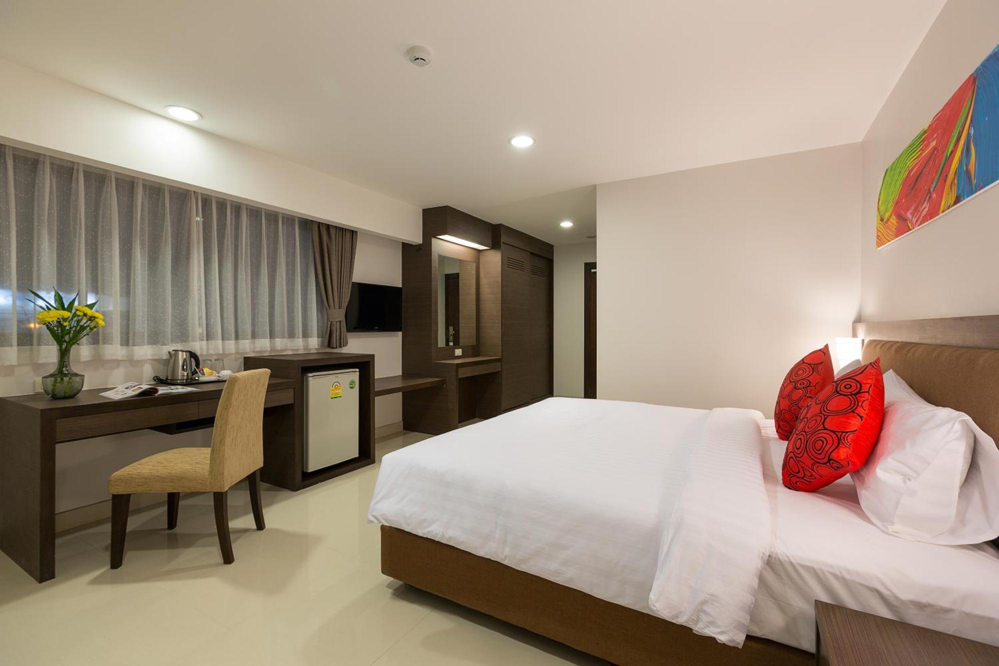 Riche Hua Hin Hotel - Sha Plus Екстер'єр фото